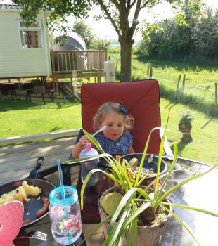 Alfresco dining