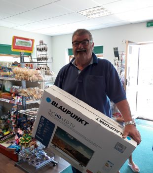 …and the raffle winner is!!