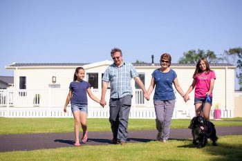 Goosewood-Lodge-Holidays-Family-Dog